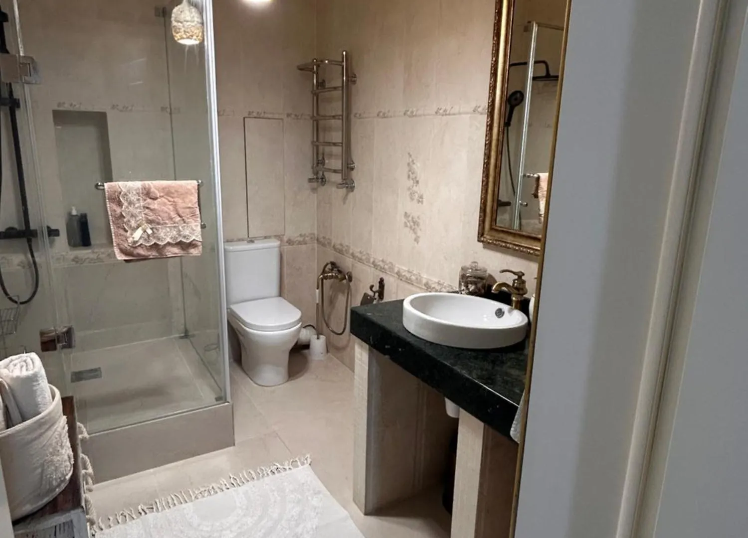 Apartment Трехкомнатная Квартира Возле Меги Almaty
